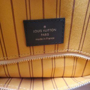 Louis Vuitton Limited Edition Onthego Jungle Bag